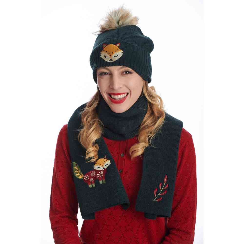 Banned - Scandi Xmas Scarf - Green